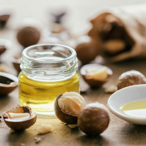 فواید و خواص روغن ماکادمیا برای حجم دهی چیست؟